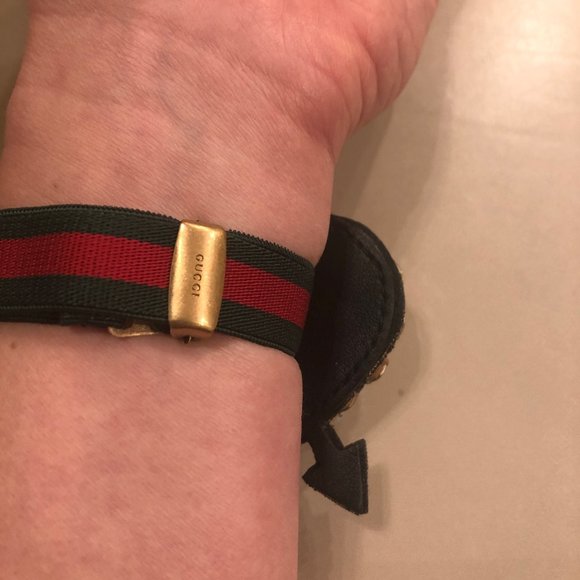 Gucci Web Crystal Heart Bracelet in Red NEW IN BOX - Picture 8 of 13